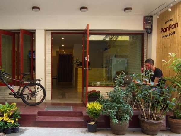 PanPan Hostel Bangkok entrance and plants